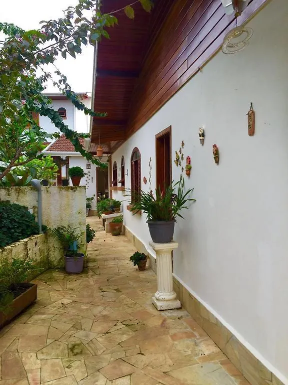 Guest house Pousada Das Rosas Campos do Jordao