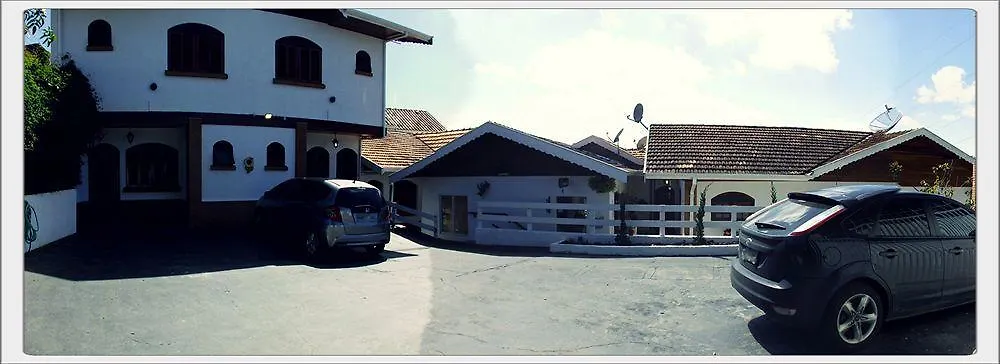 Guest house Pousada Das Rosas Campos do Jordao