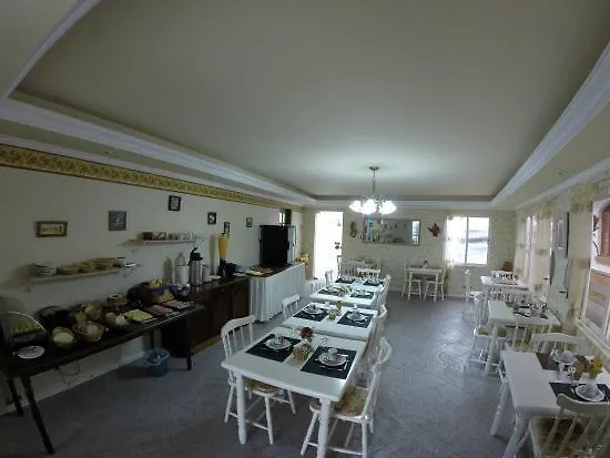 Guest house Pousada Das Rosas Campos do Jordao