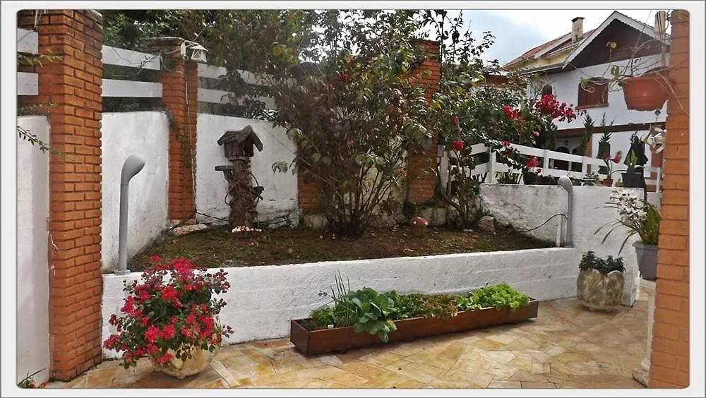 Pousada Das Rosas Campos do Jordao 3*,